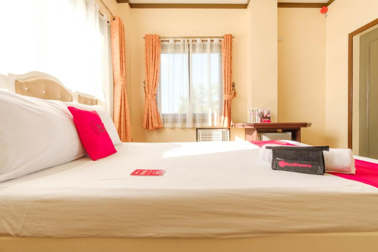 Reddoorz Plus @ Seaborne Hotel Subic Zambales المظهر الخارجي الصورة