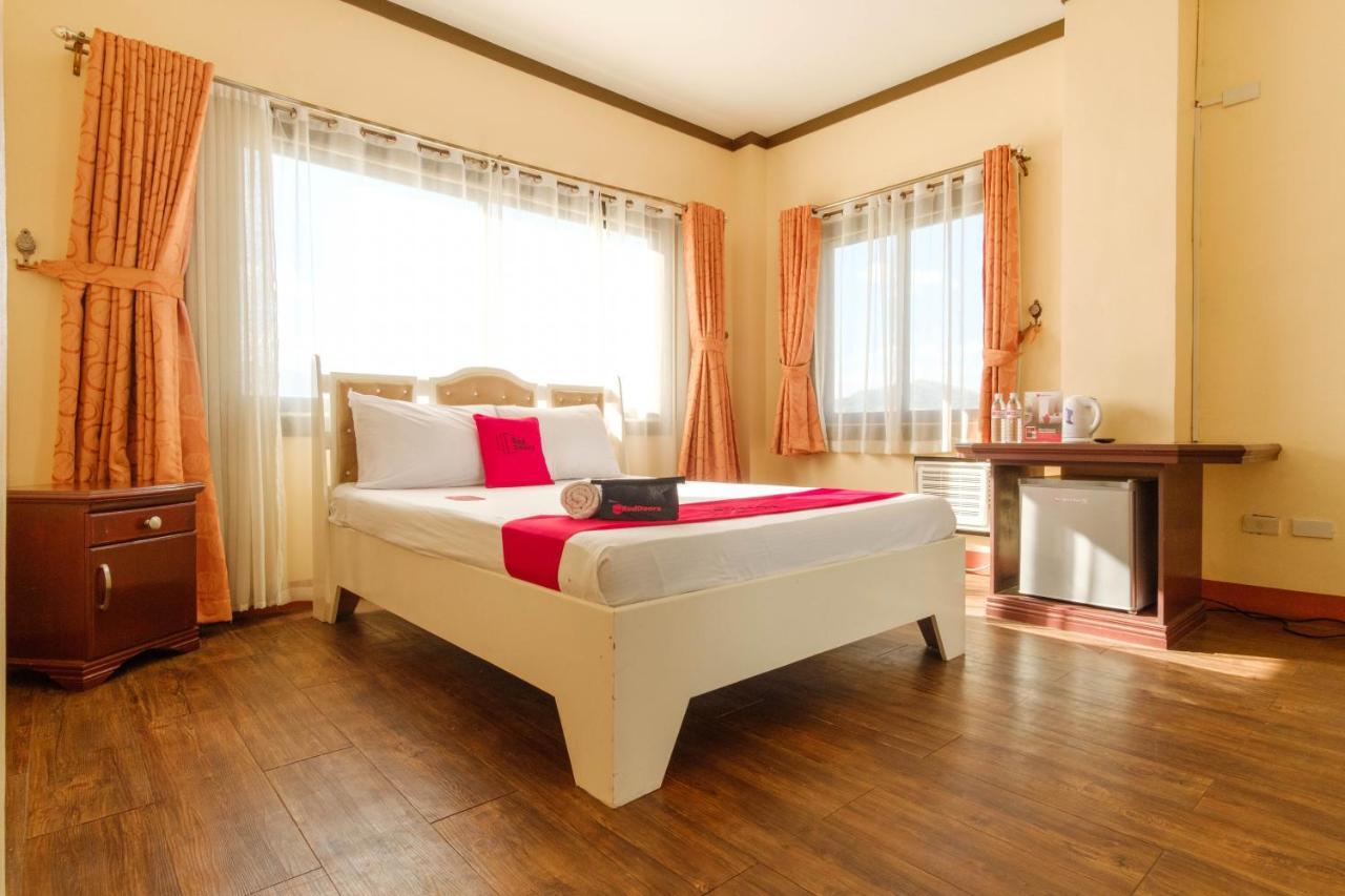 Reddoorz Plus @ Seaborne Hotel Subic Zambales المظهر الخارجي الصورة